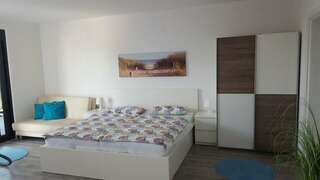 Гостевой дом Ferienwohnung Sun mit Pool Улцинь-2