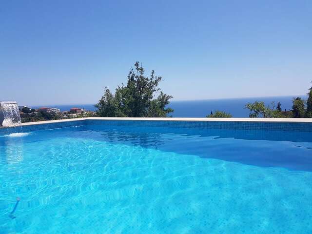 Гостевой дом Ferienwohnung Sun mit Pool Улцинь-3